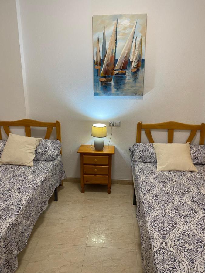 Amazing 2-Bedrooms Apartment With Pool Torrevieja Center Bagian luar foto