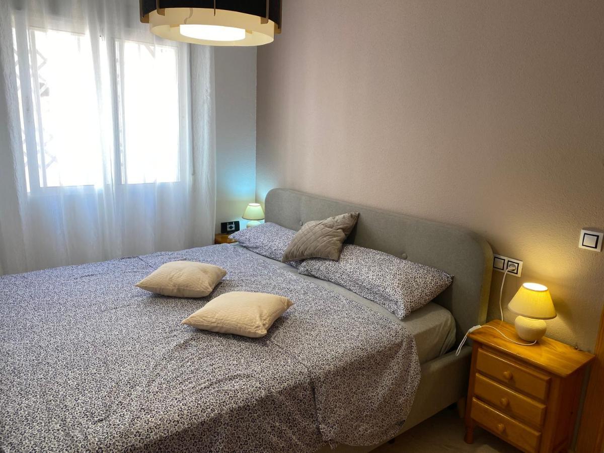 Amazing 2-Bedrooms Apartment With Pool Torrevieja Center Bagian luar foto