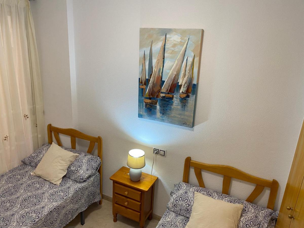 Amazing 2-Bedrooms Apartment With Pool Torrevieja Center Bagian luar foto